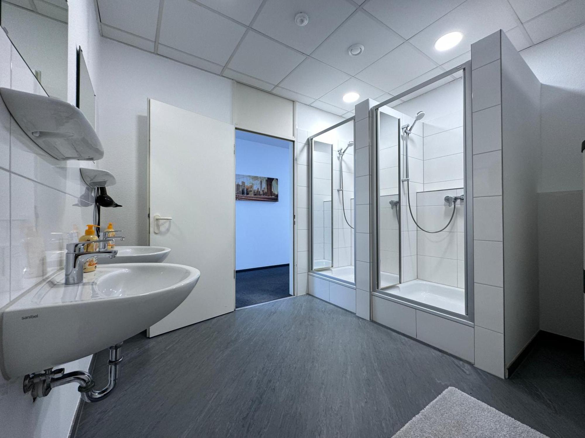 Thuja Apartments Karlsruhe-Neureut By Kurzzeit エクステリア 写真