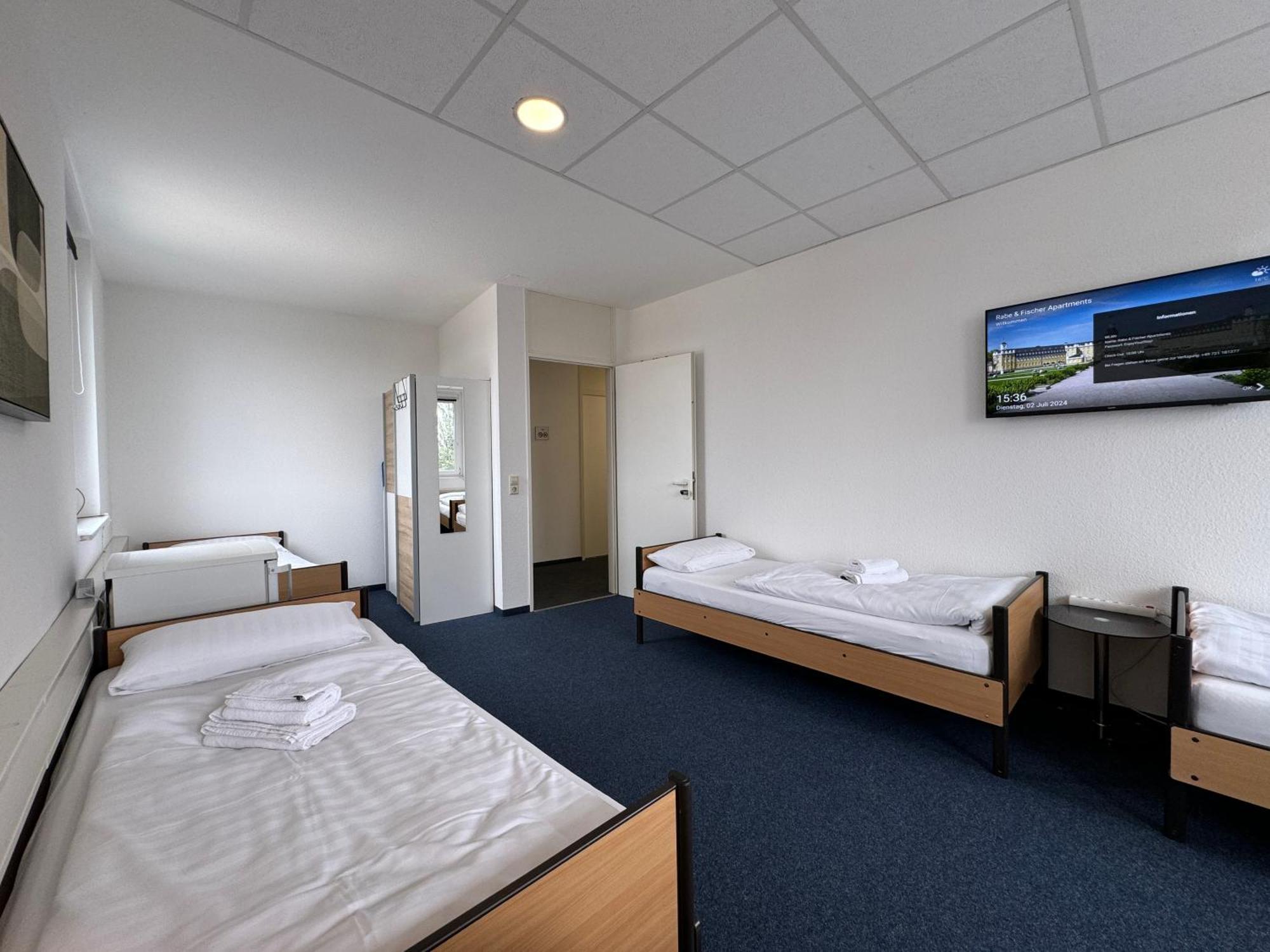 Thuja Apartments Karlsruhe-Neureut By Kurzzeit エクステリア 写真