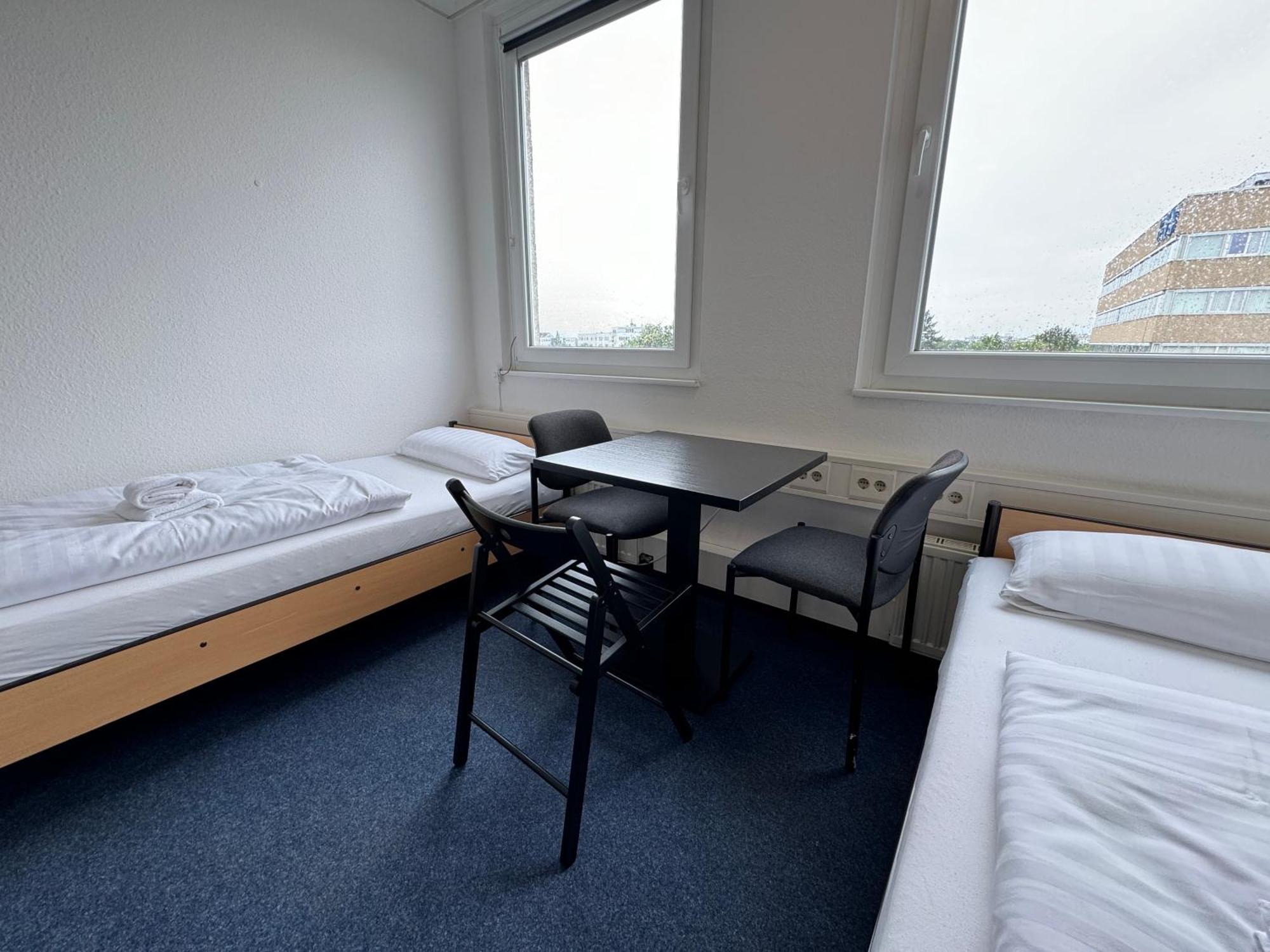 Thuja Apartments Karlsruhe-Neureut By Kurzzeit エクステリア 写真