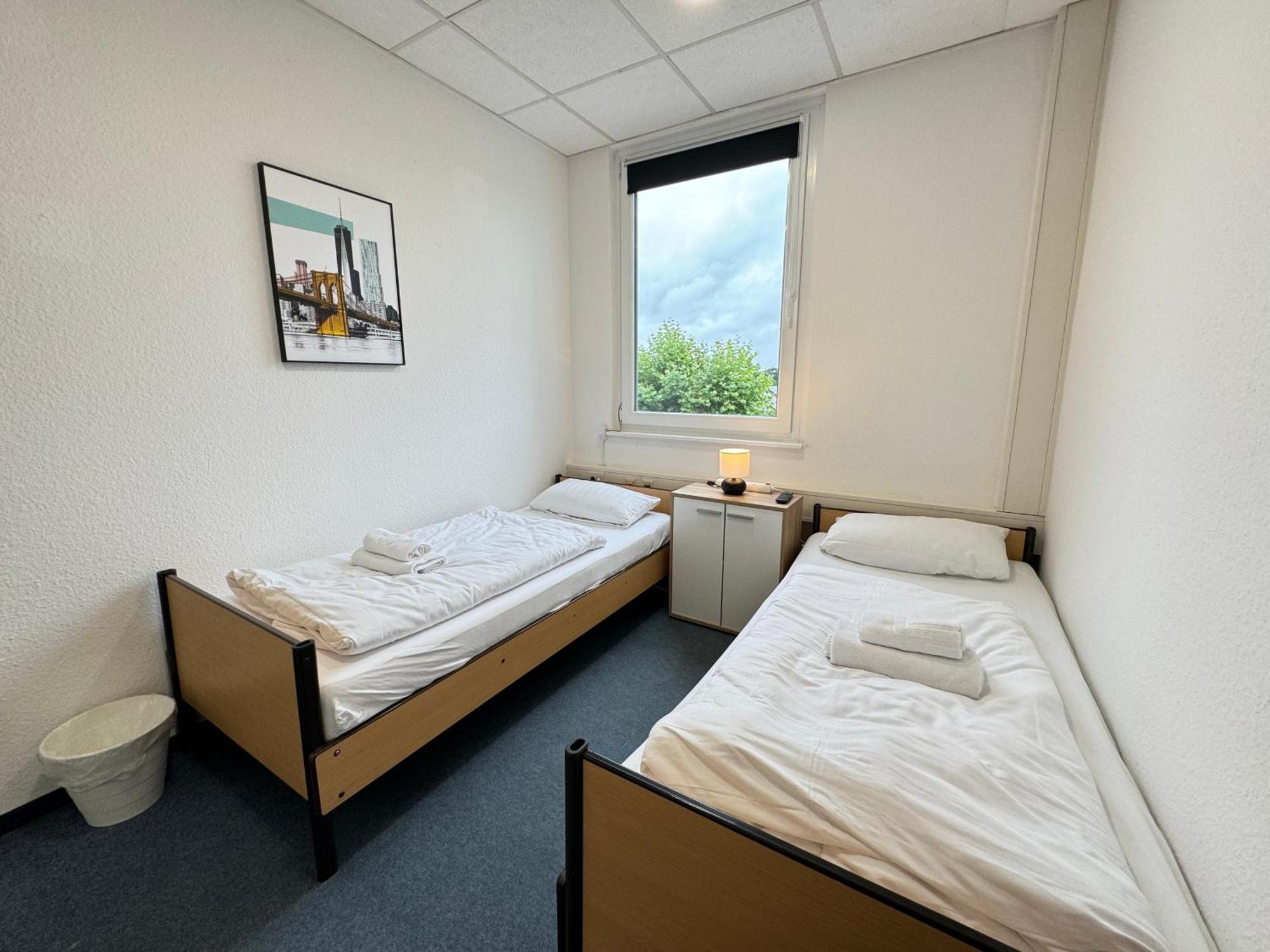 Thuja Apartments Karlsruhe-Neureut By Kurzzeit エクステリア 写真