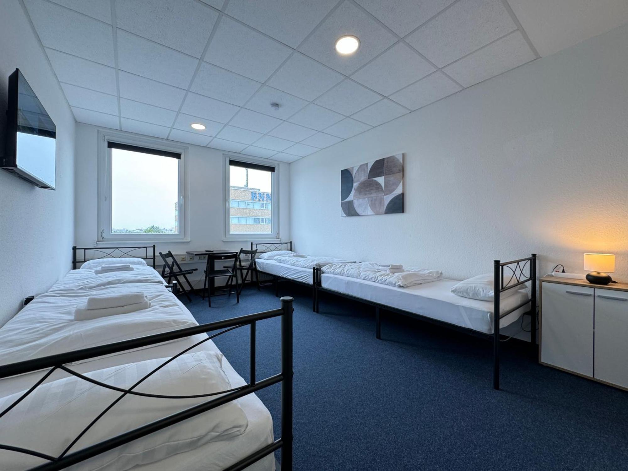 Thuja Apartments Karlsruhe-Neureut By Kurzzeit エクステリア 写真