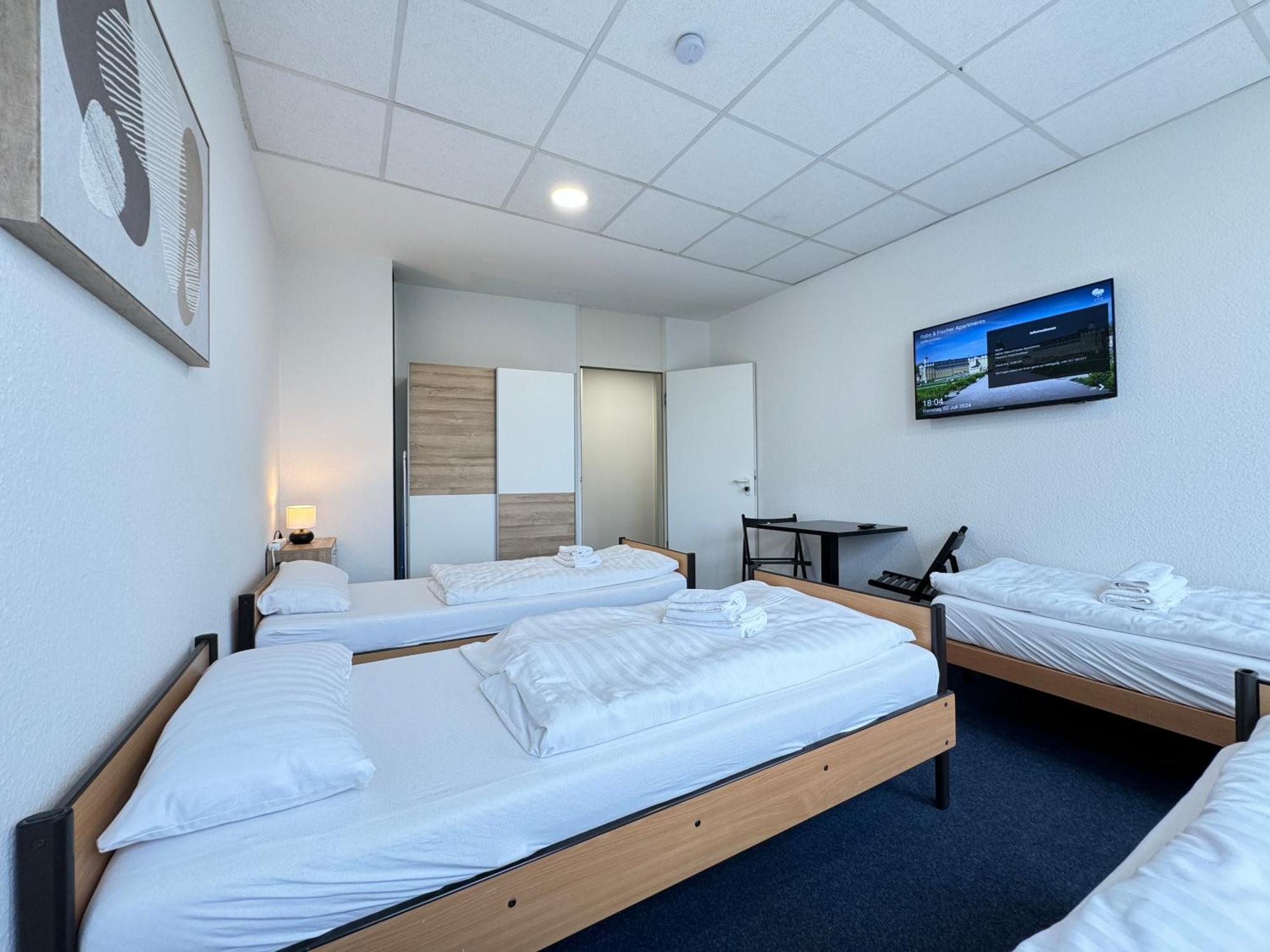 Thuja Apartments Karlsruhe-Neureut By Kurzzeit エクステリア 写真