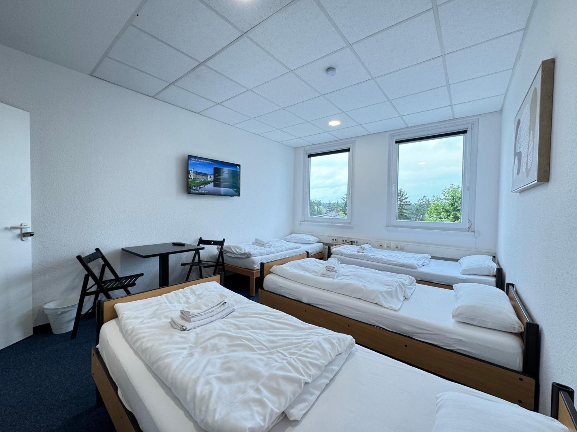 Thuja Apartments Karlsruhe-Neureut By Kurzzeit エクステリア 写真