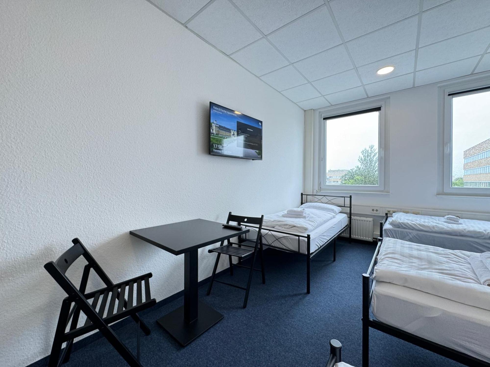Thuja Apartments Karlsruhe-Neureut By Kurzzeit エクステリア 写真