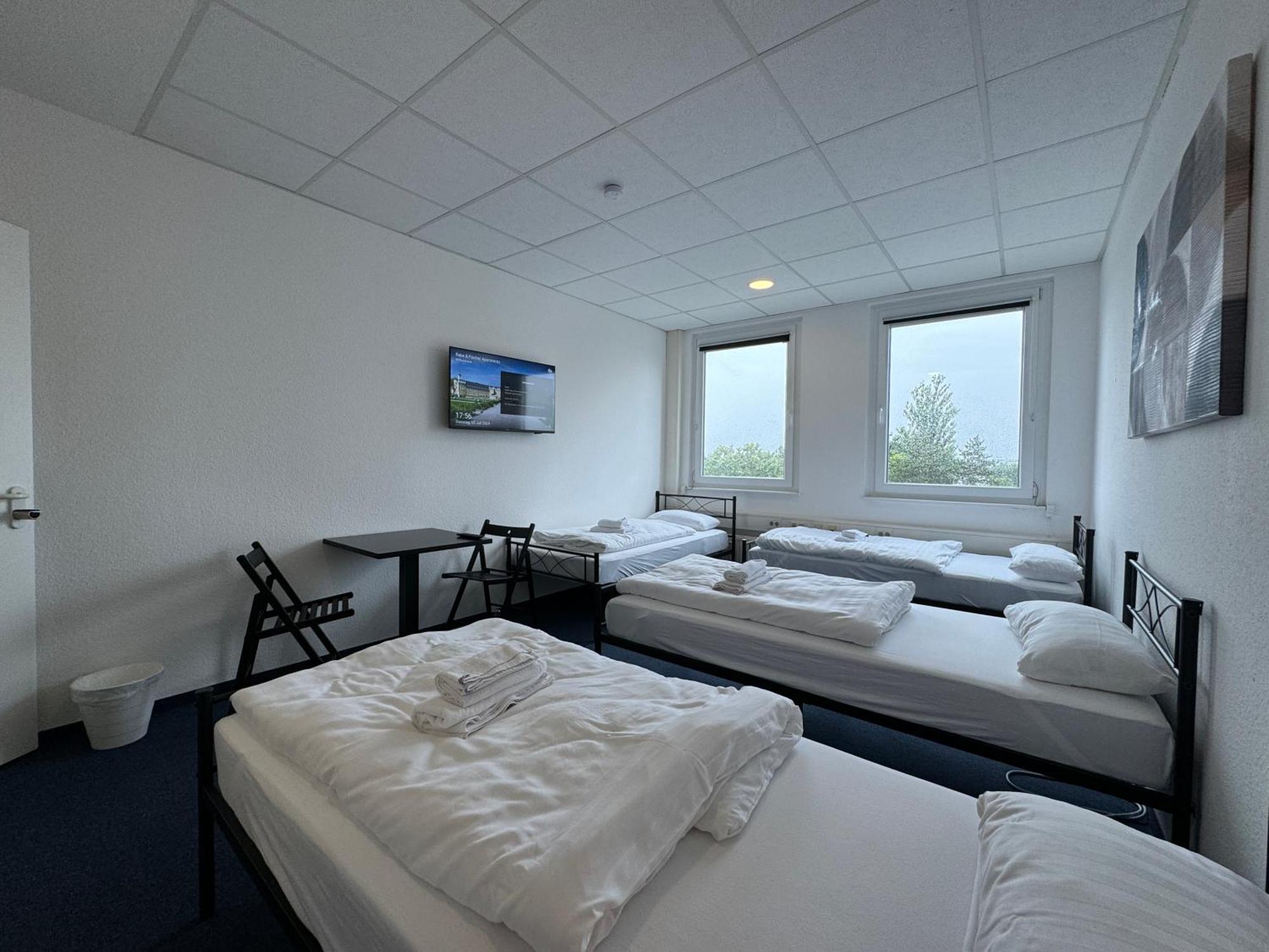 Thuja Apartments Karlsruhe-Neureut By Kurzzeit エクステリア 写真